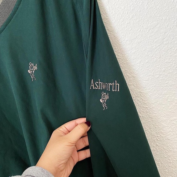 DARK GREEN ASHWORTH WINDBREAK V NECK PULLOVER - Picture 2 of 3